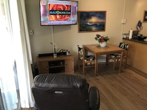 TV & Dining