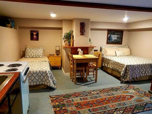 Full-sized and Twin bed sleep 3 comfortably. 