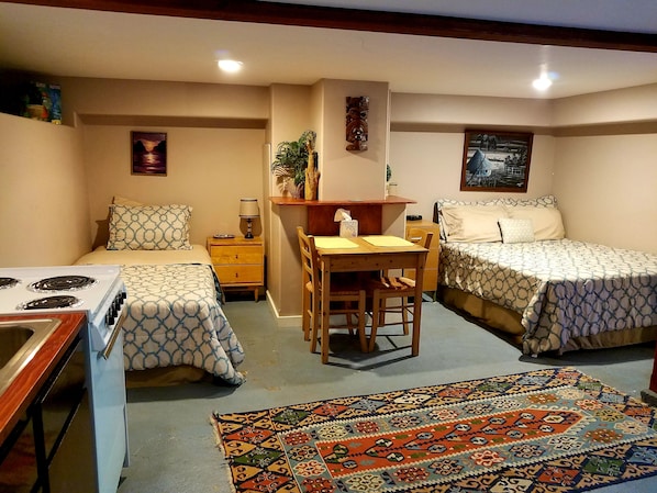 Full-sized and Twin bed sleep 3 comfortably. 