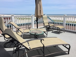 Large Front deck, table and chairs (Left Half)