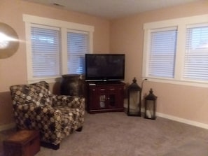 Living Room With DVD & Direct TV