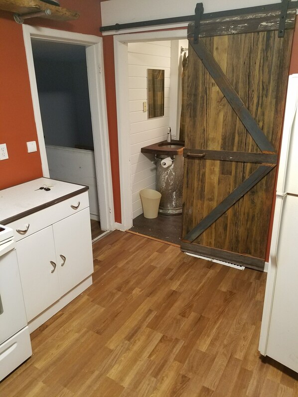 Full Kitchen