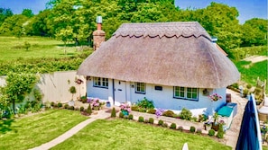 Beautiful Brittons Hill cottage 