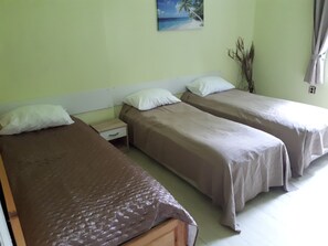 Bedroom1_3
