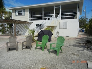 Screen porch