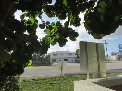 Stunning apartment in front of beach!! Parking Included!!