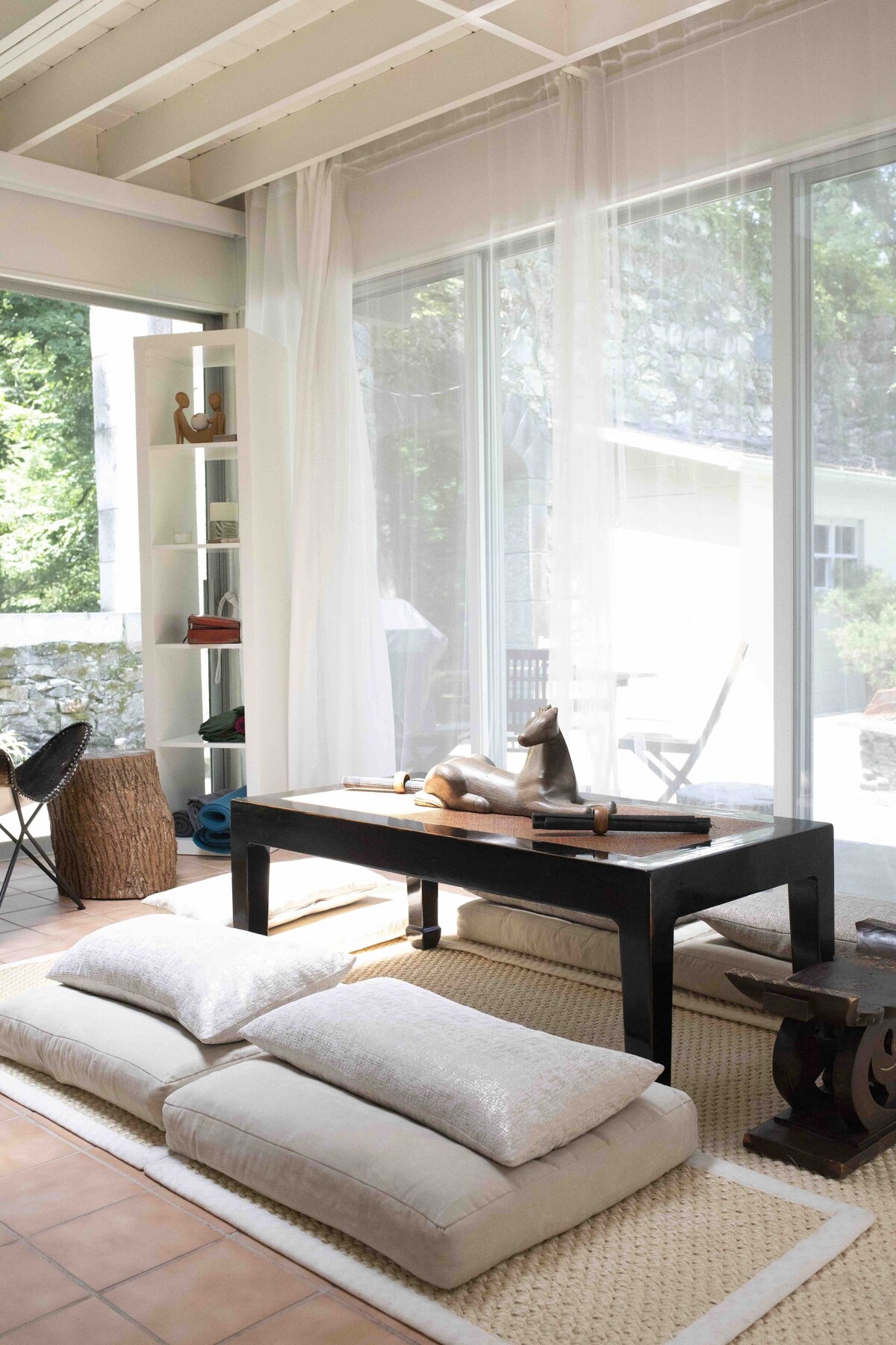 Mid  Century Modern ZEN  House  with Pool. 50 min from New York City