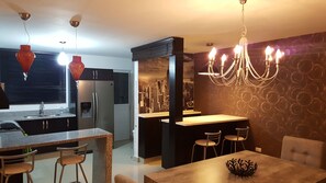 Comedor, Cocina, Bar / Diningroom, Kitchen, bar