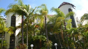 Only 45 apartments in this Boutique building 50 m to the beach