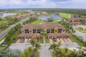 Welcome to 9844 Venezia Circle #723 Managed by SW Florida Based Mike Z Rentals LLC