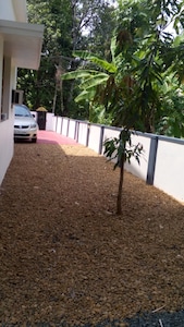 Large villa in kottayam town with 6 bedrooms