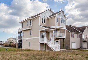 Multiple Decks & Screened Porches for marvelous Outdoor Living.