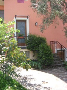 Sole apartment with beautiful lake view for 2/4 people, ideal for families