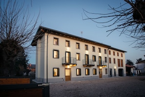 Esterni