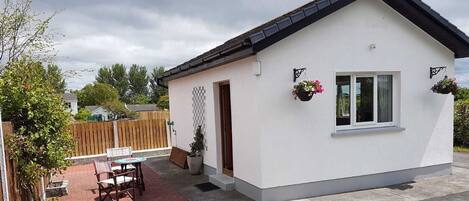 Main Bright little cottage in Kinvara town