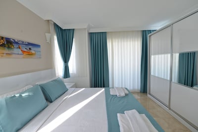 3 bedroom luxuary city villas in oludeniz for rent with private pool and garden