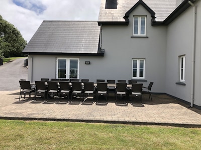 Foyle ,Kinsale,6 Bedroom,5 Bath,sleeps 25,newly refurbished,4 mins to town