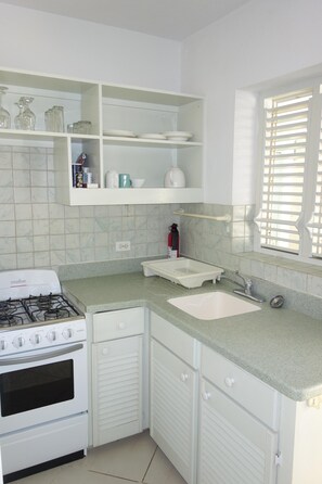 Coconut's small but fully equipped kitchen