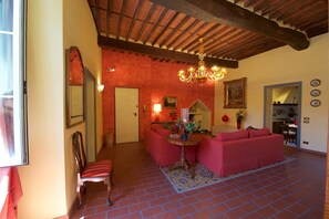 Main salon