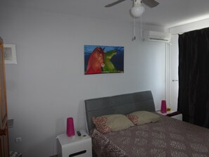master bedroom 1 - all bedrooms bar 1 have air conditioning