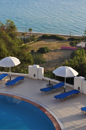 From House there is a footpath which leads through the olive groves to the beach