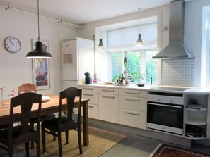 Dining Room, Kitchen
