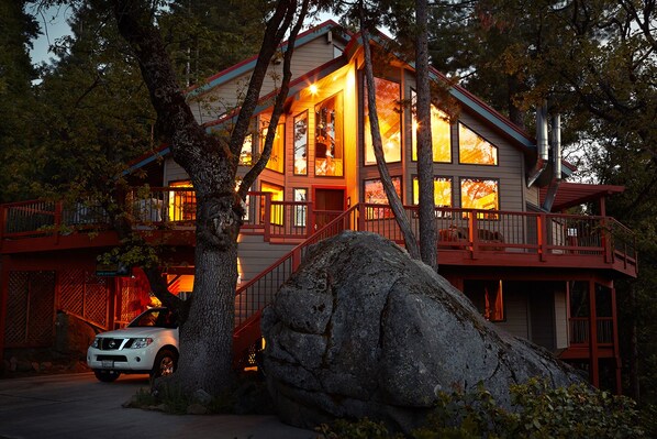 The Peregrine Lodge