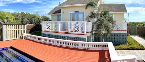 Beautiful pool, hot tub, sun deck, views of Atlantic Ocean and Caribbean Sea.