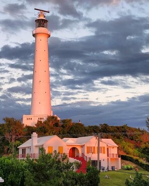'Landmark' Gibb's Hill Lighthouse Sunrise Photo Behind AMOUR AMOUR