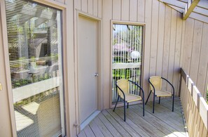 Front deck
