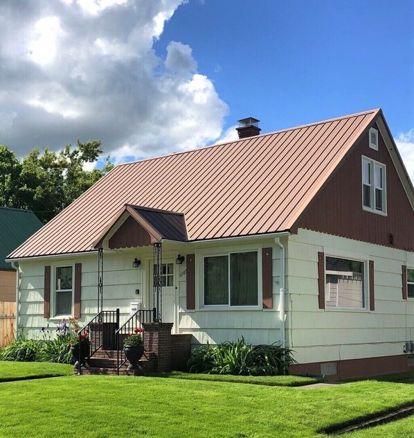 Nanny's Bungalow