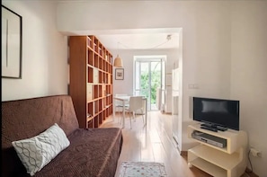 4 living room library lisbon