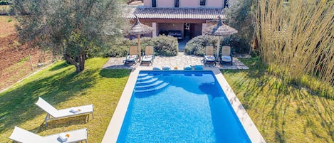 Finca with pool in Mallorca close to the beach