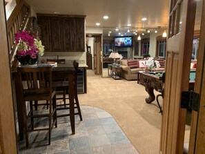 Entry to the Unit