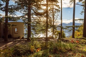 Villa Ponti Bellavista è come un nido d'aquila a 500 metri d'altezza.