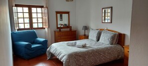 Quarto com WC 