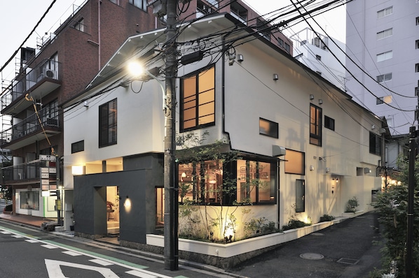 Front of property - evening/night