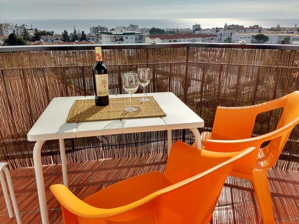 Terrace - Facing South - Sea view