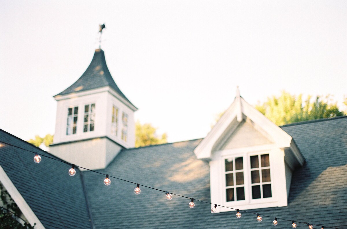 Enjoy our 3-story, family-friendly Carriage House Fireplace and outdoor fire pit