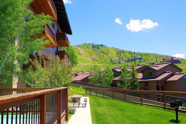 Walk to the base area for tons of activities, shopping, dining and more.