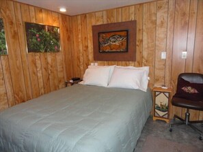 New 3rd Bedroom with queen bed