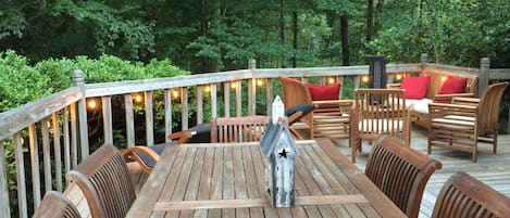 NC family rental located in wooded neighborhood near HPU in High Point, NC 
