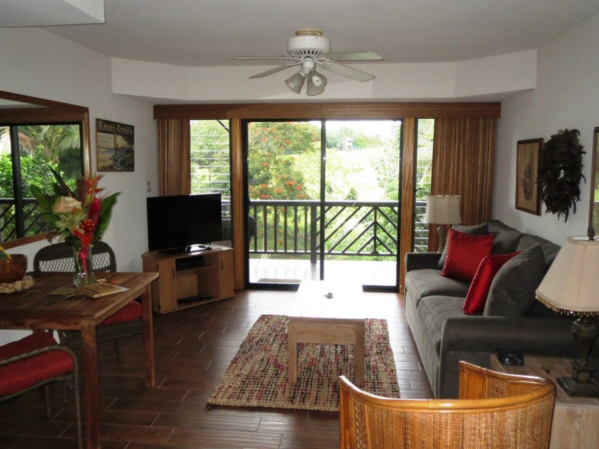 Wailua Hideaway – One Bedroom Stream-Side Apartment