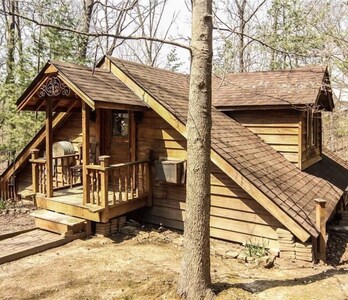 5 Wooded Acre Brown County Cabin Dream Retreat