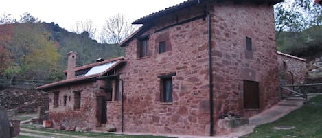 Casa "Mila/Paco" Turza.