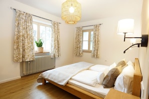 Ferienwohnung Mirabelle barrierefrei 60 qm bis 4 Personen, EG, 2 sep.Schlafzimmer-Schlafzimmer 2