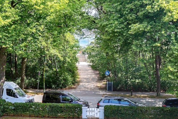Ausblick zur Ostsee und dem Dünenweg