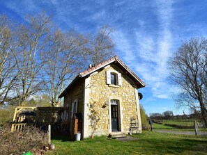 Außenseite Ferienhaus [Sommer]