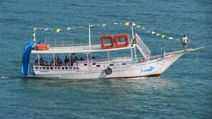 ESCUNA P PASSEIOS TURÍSTICOS NO MAR DE GUARAPARI
