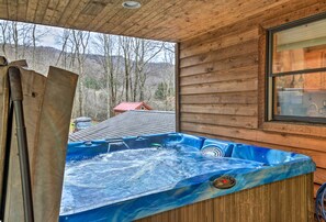 Private Hot Tub